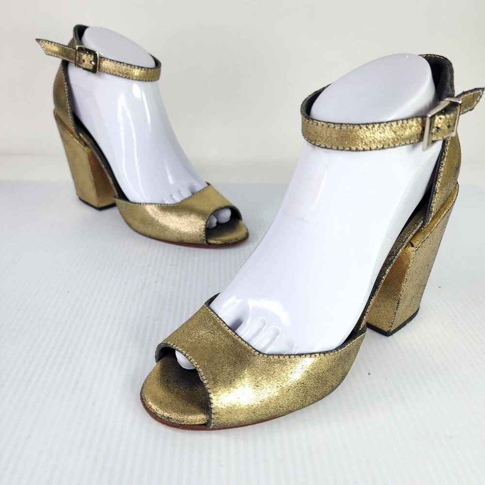 Rachel Comey women's Coppa Heel Sandals US 8 Open Toe Slingback Gold Distressed